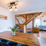 Сasa de vacaciones Hill 30 By Interhome *